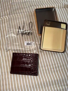 Patricia Nash Men’s Medina Double Billfold Brown New with Tags